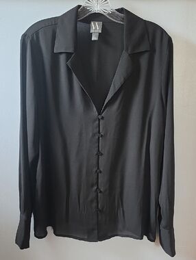 Worthington Black Long-Sleeve Button Down Shirt